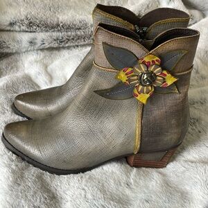 L’Artiste |Spring Step |Louella |Gray |Leather |Block Heel Ankle Boots | Size 40
